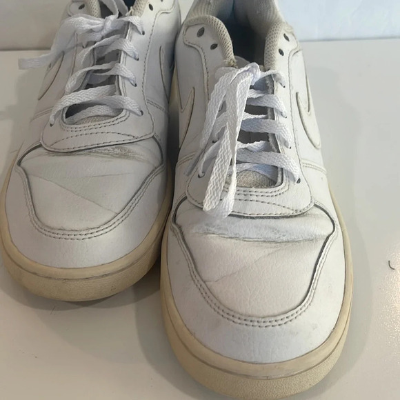 Nike White sneakers size 8.5 - Picture 10 of 16